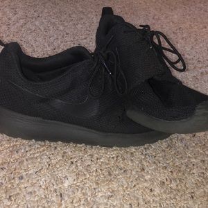 Men’s Nike Tennis Shoes